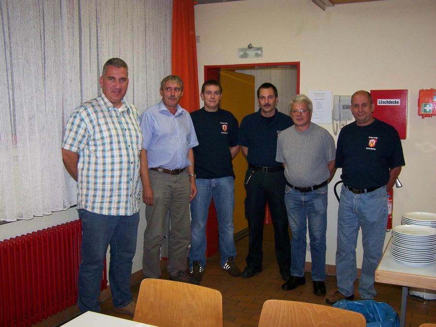 17.8.2006: Der Chor besucht die Feuerwehr