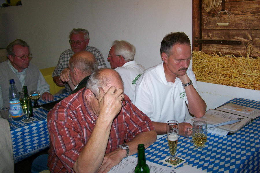 12.7.2007: Letzte Singstunde vor der Sommerpause bei Konrad Kolb