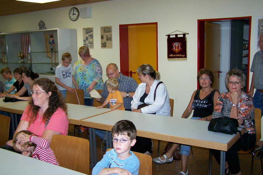 16.8.2007: Germania-Jugend bei der Freiwilligen Feuerwehr Griesheim