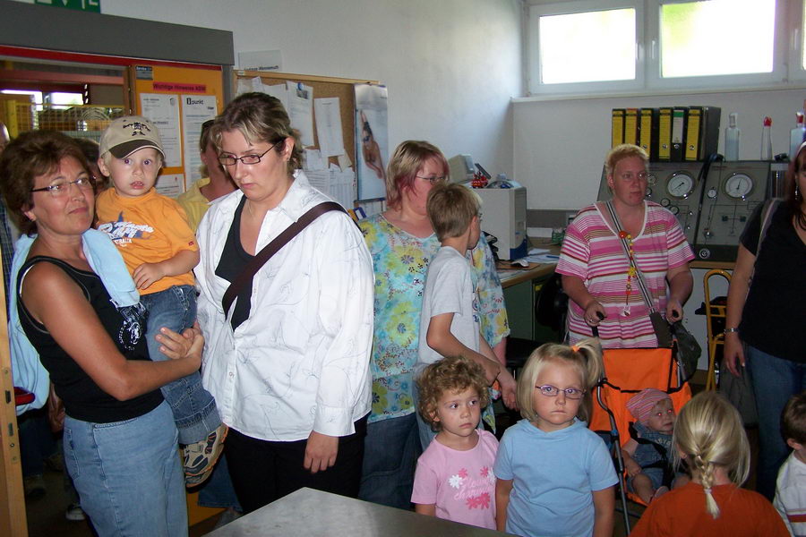 16.8.2007: Germania-Jugend bei der Freiwilligen Feuerwehr Griesheim