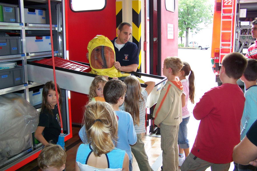 16.8.2007: Germania-Jugend bei der Freiwilligen Feuerwehr Griesheim