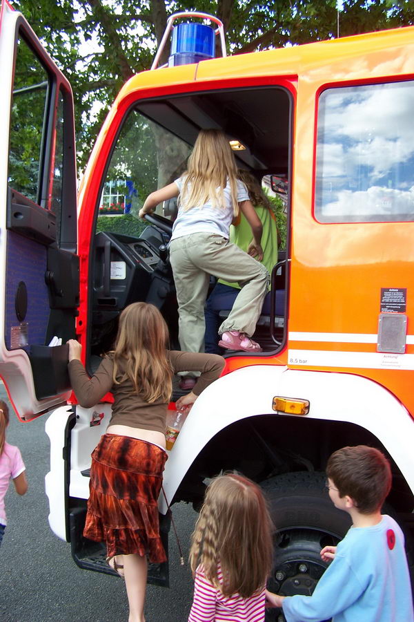 16.8.2007: Germania-Jugend bei der Freiwilligen Feuerwehr Griesheim