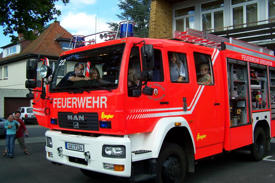 16.8.2007: Germania-Jugend bei der Freiwilligen Feuerwehr Griesheim