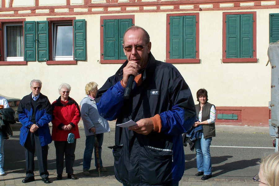 9.9.2007: Vereinsausflug zum Traubenlesefest in Schornsheim