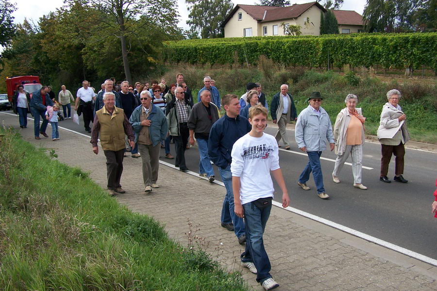 9.9.2007: Vereinsausflug zum Traubenlesefest in Schornsheim