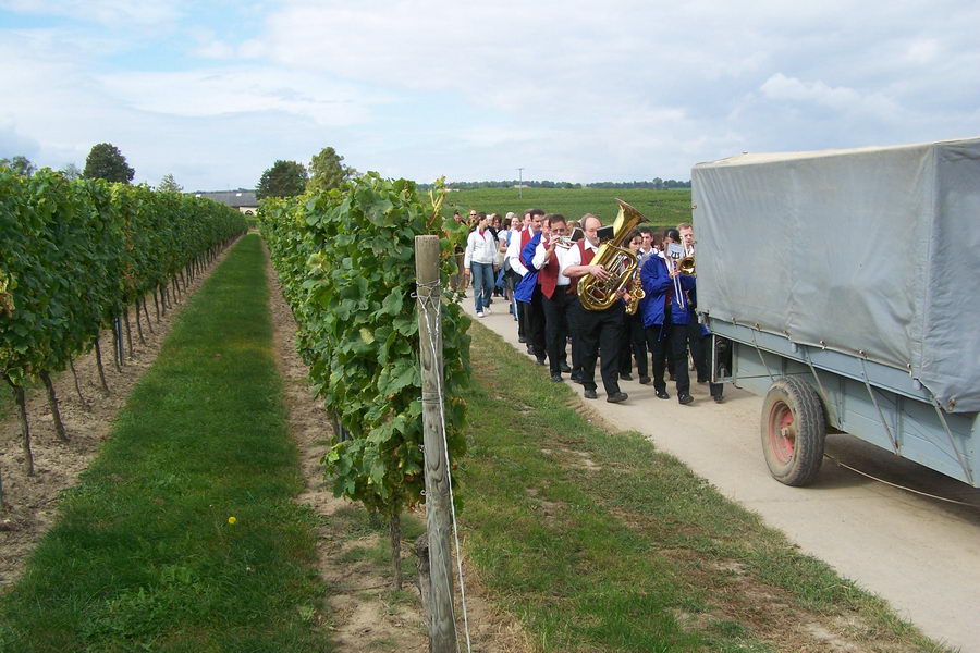 9.9.2007: Vereinsausflug zum Traubenlesefest in Schornsheim