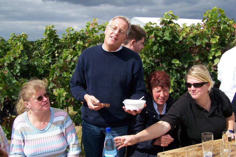 9.9.2007: Vereinsausflug zum Traubenlesefest in Schornsheim