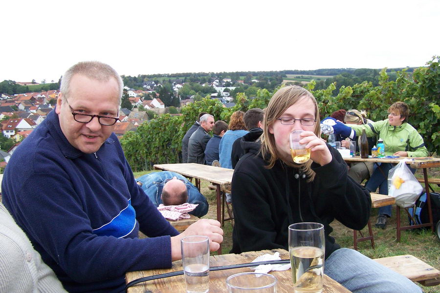 9.9.2007: Vereinsausflug zum Traubenlesefest in Schornsheim