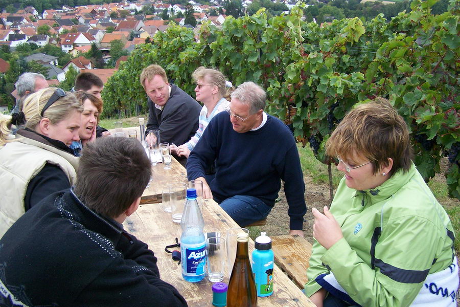 9.9.2007: Vereinsausflug zum Traubenlesefest in Schornsheim