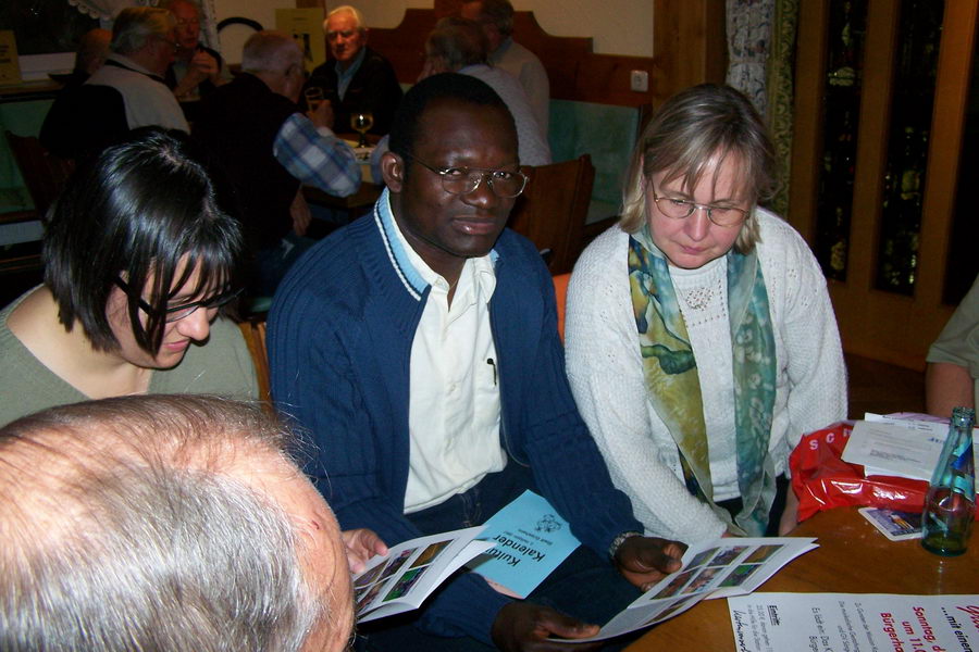 18.10.2007: Gespräch  mit Olivier Mawanzi zum musikalischen Brunch Griesheim hilft Afrika